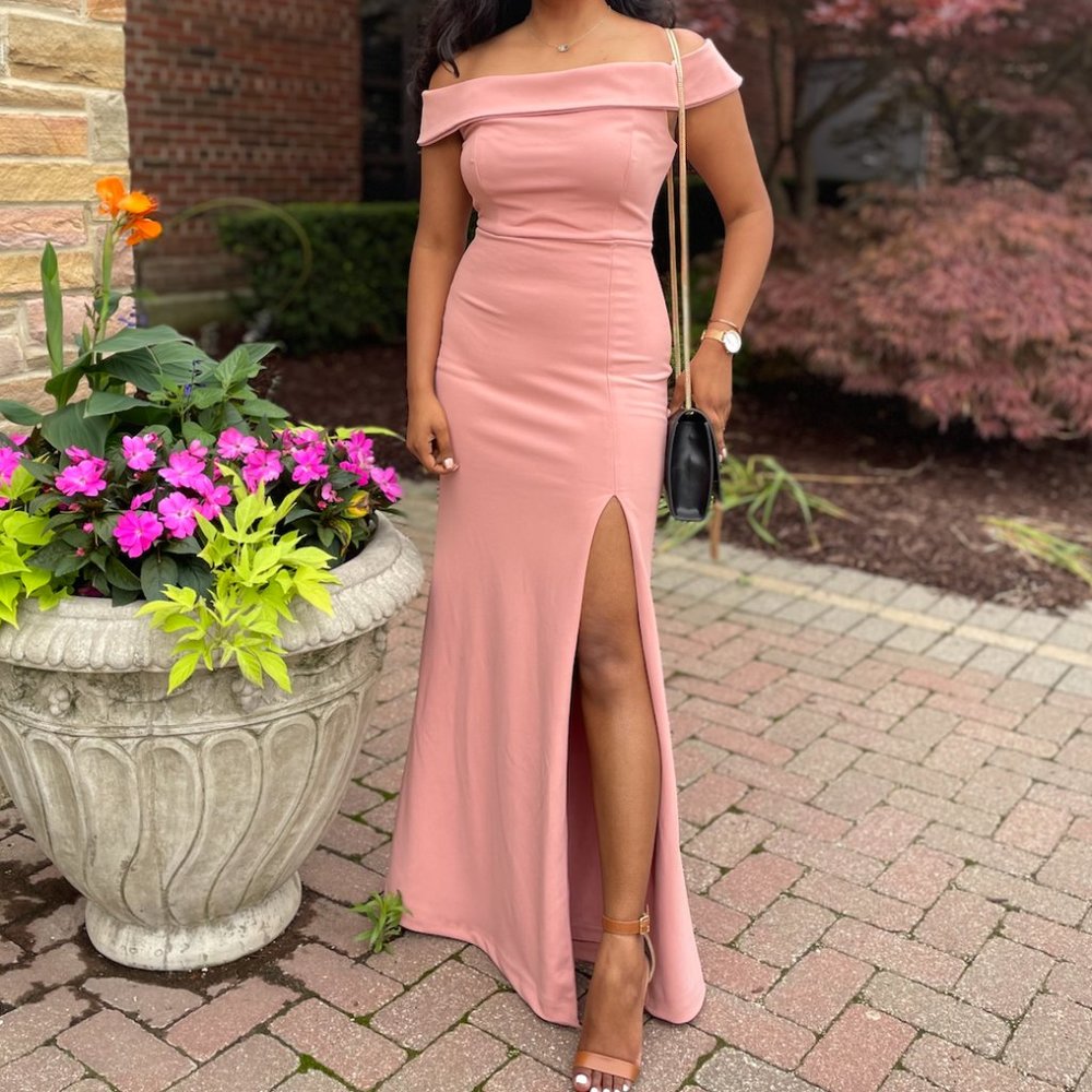 ✨ Mauve off-shoulder formal dress - Picture 4 of 7